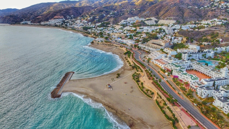 Playas de Almería con Singles