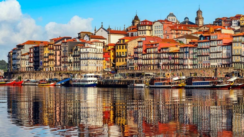 Oporto y Guimaraes para singles