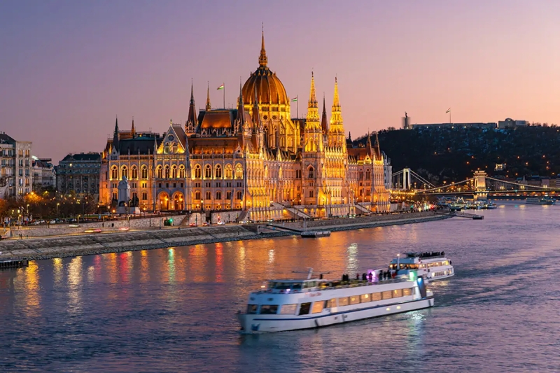 Viaje a Budapest, la joya del Danubio | SinglesGO