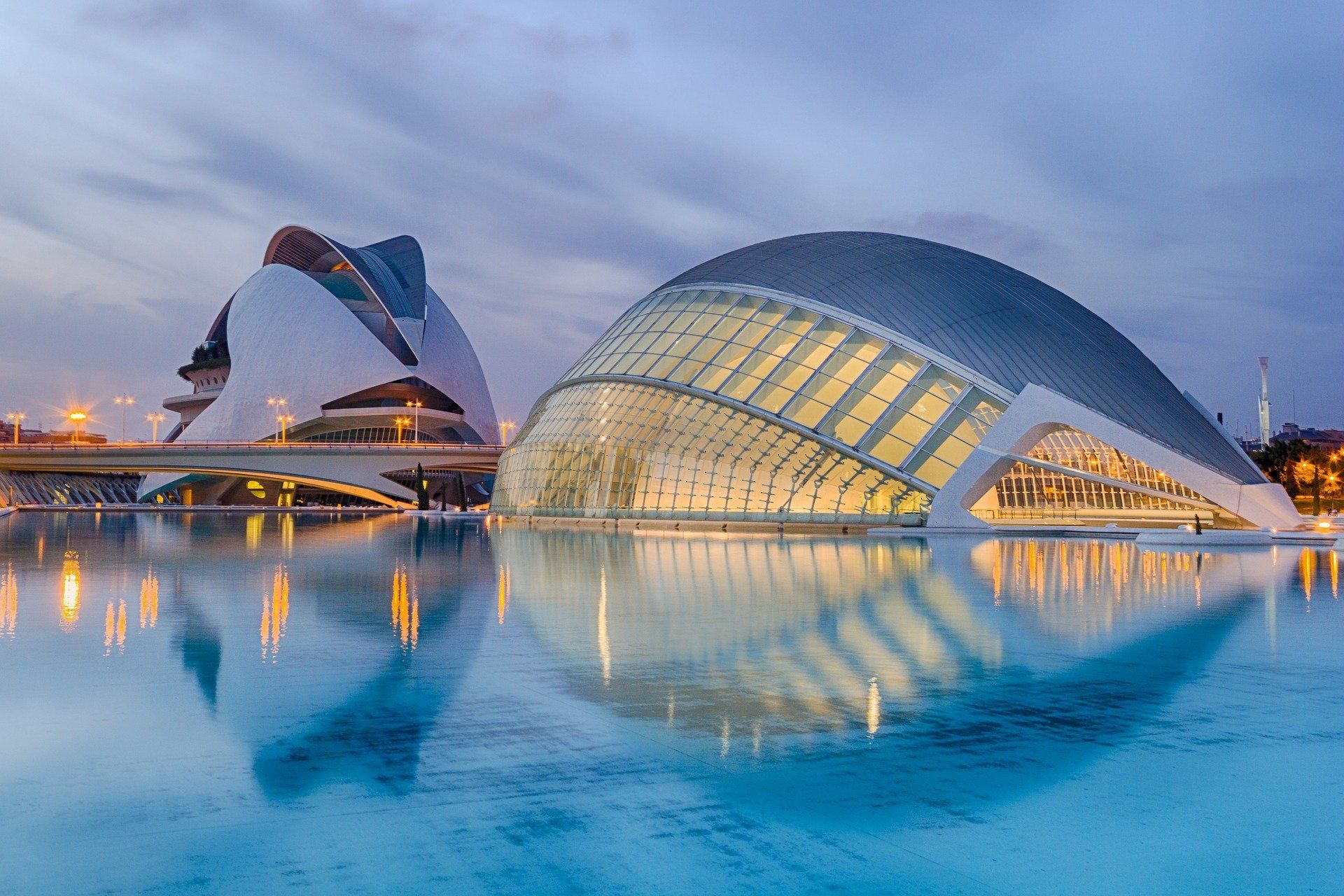 Día 1 · Embarque en Valencia