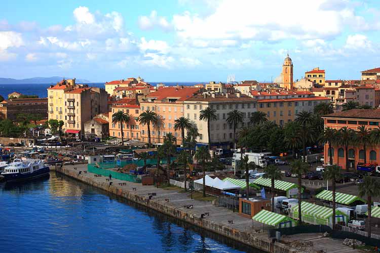 Día 5 · Ajaccio (Córcega) - (08:00h - 18:00h)